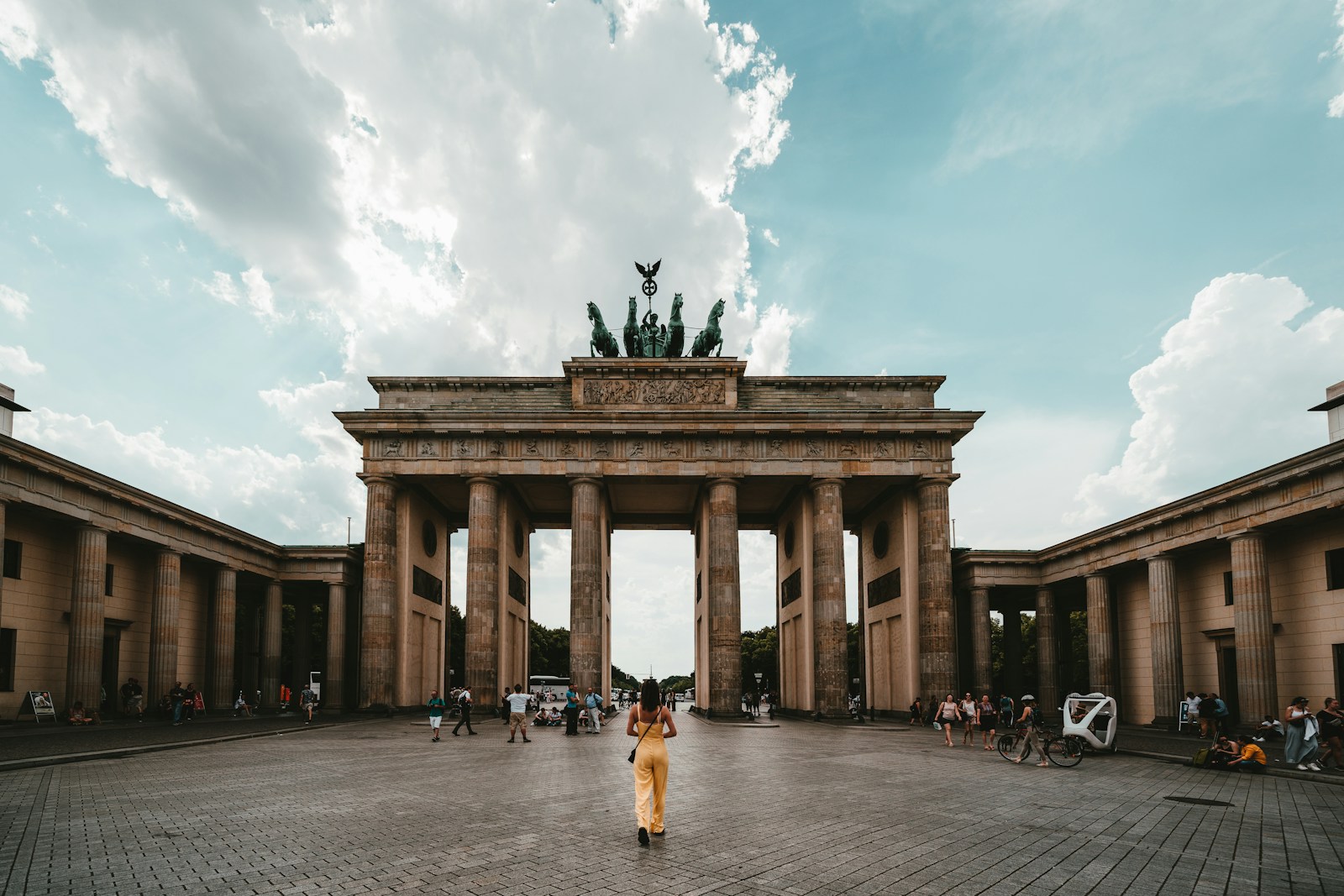 enterrement vie de jeune fille à Berlin